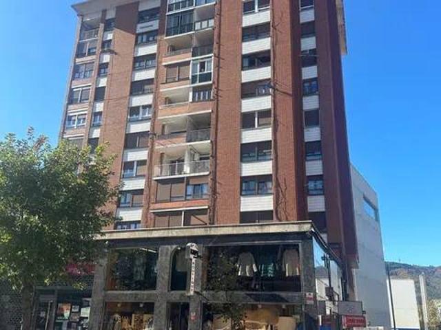 Local Comercial en alquiler en Cruces, Barakaldo