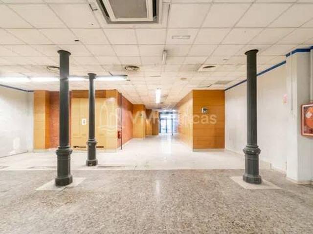 Local Comercial en alquiler en Barcelonès, Catalunya
