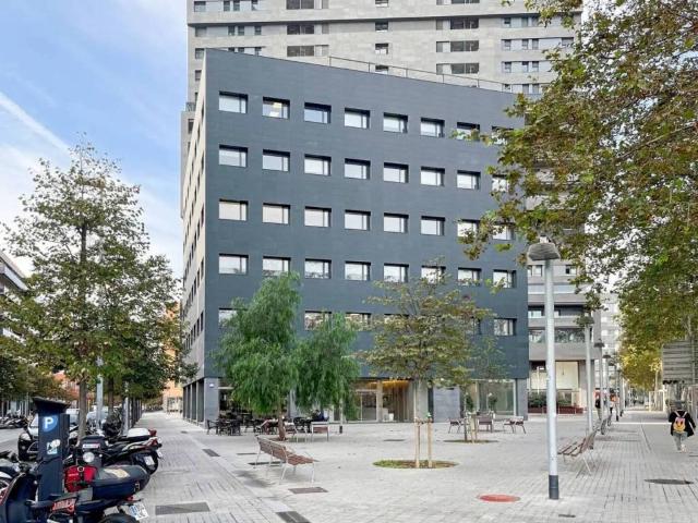 Local Comercial en alquiler en Sant Martí, Barcelonès