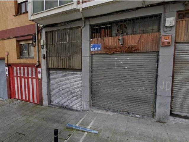Local Comercial en alquiler en Basauri, Guipúzcoa