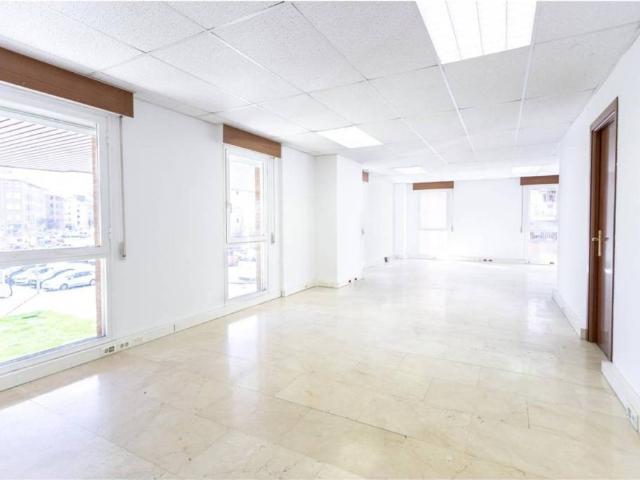 Local Comercial en alquiler en Iruñerria, Navarra