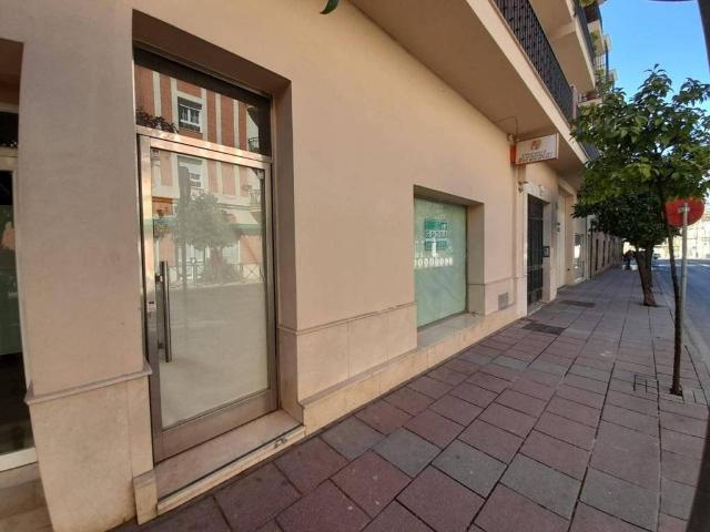 Local Comercial en alquiler en Cabra, Andalucía