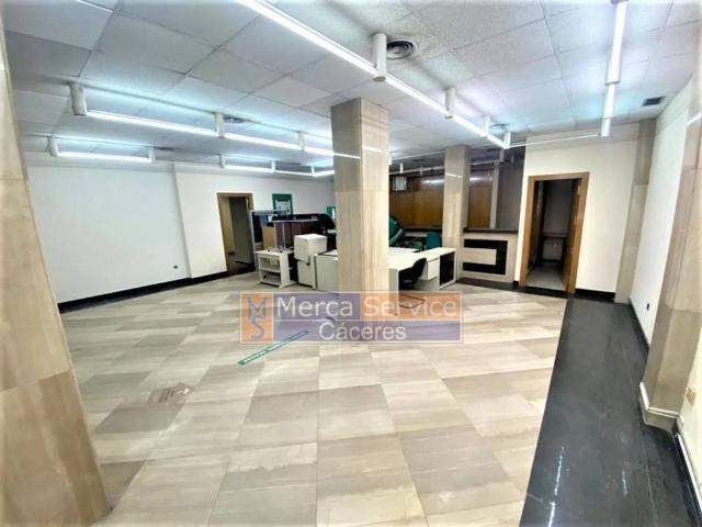Local Comercial en alquiler en Cáceres