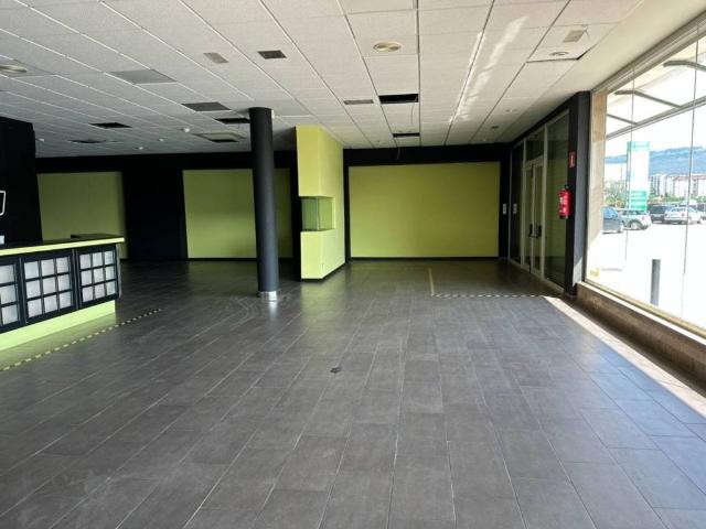Local Comercial en alquiler en Camargo, Cantabria