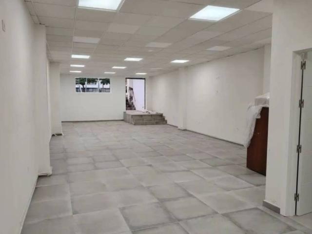 Local Comercial en alquiler en Camas, Andalucía