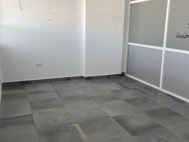 Local Comercial en alquiler en Carbajosa De La Sagrada