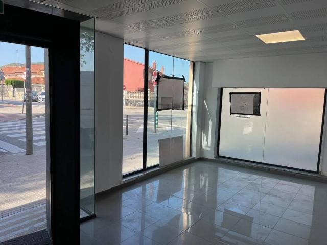 Local Comercial en alquiler en Castellar Del Vallès, Airesol C