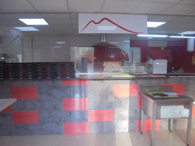Local Comercial en alquiler en Grup l'Escorxador, la Plana Alta