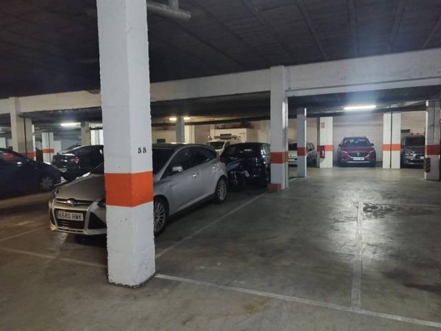 Local Comercial en alquiler en Castilleja De La Cuesta, Andalucía