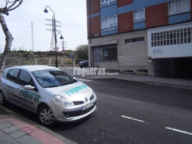 Local Comercial en alquiler en Piedrasblancas, Castrillón