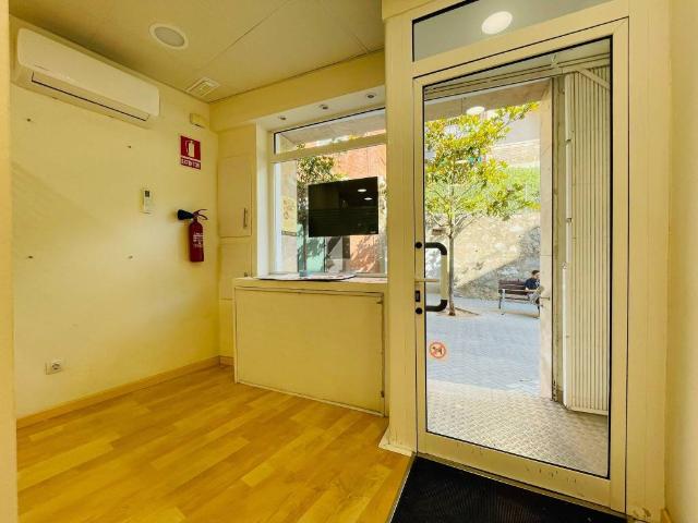 Local Comercial en alquiler en Corbera De Llobregat