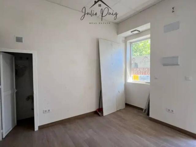 Local Comercial en alquiler en Coria del Río, Sevilla