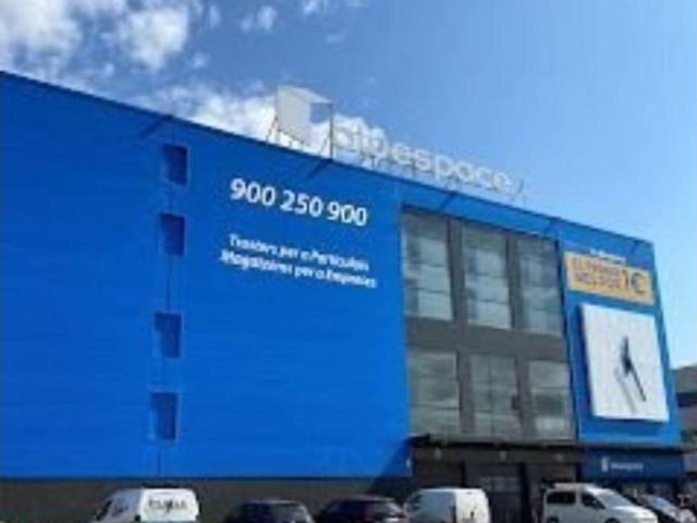 Local Comercial en alquiler en Cornellà De Llobregat