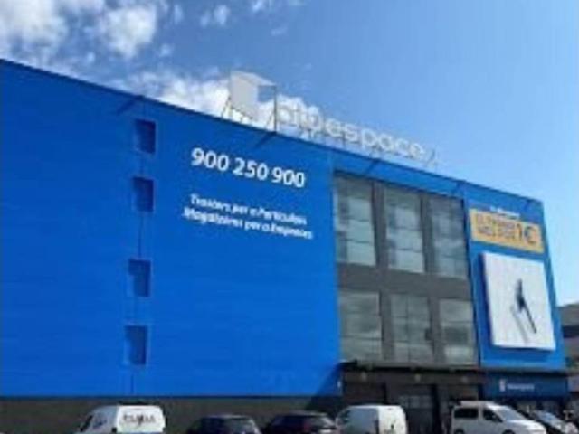Local Comercial en alquiler en Cornellà De Llobregat