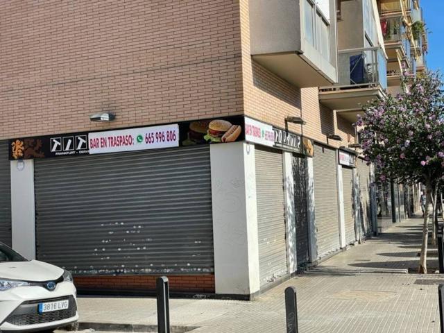 Local Comercial en alquiler en Cornellà De Llobregat