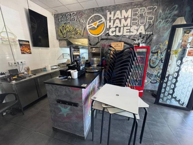 Local Comercial en alquiler en Dos Hermanas, Andalucía