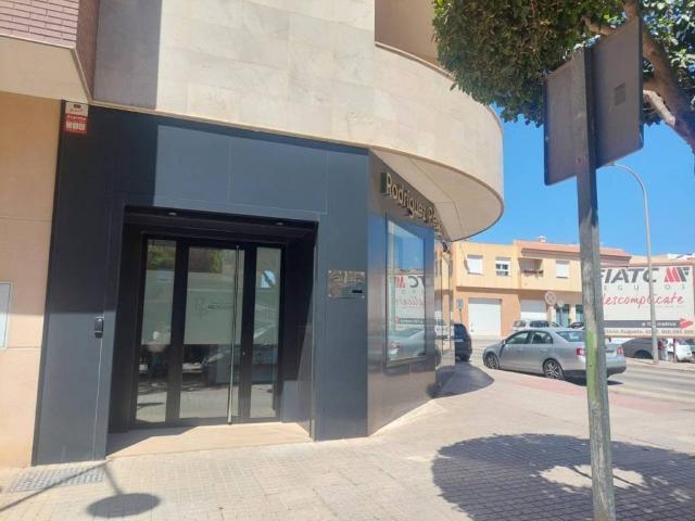 Local Comercial en alquiler en El Ejido, Andalucía