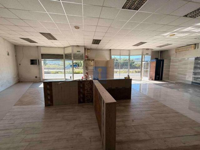 Local Comercial en alquiler en Baix Llobregat, Catalunya