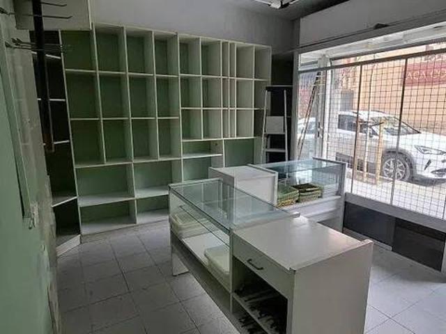 Local Comercial en alquiler en Barcelonès, Catalunya