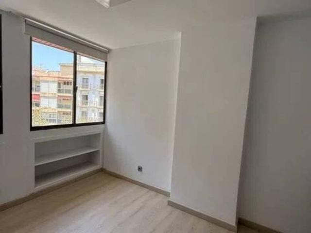 Local Comercial en alquiler en Barriada Islas Canarias, Costa del Sol Occidental