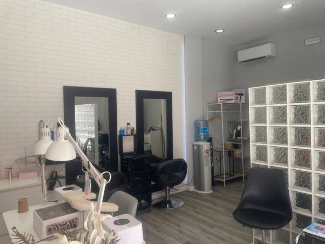 Local Comercial en alquiler en Barriada Blas Infante, Estepona