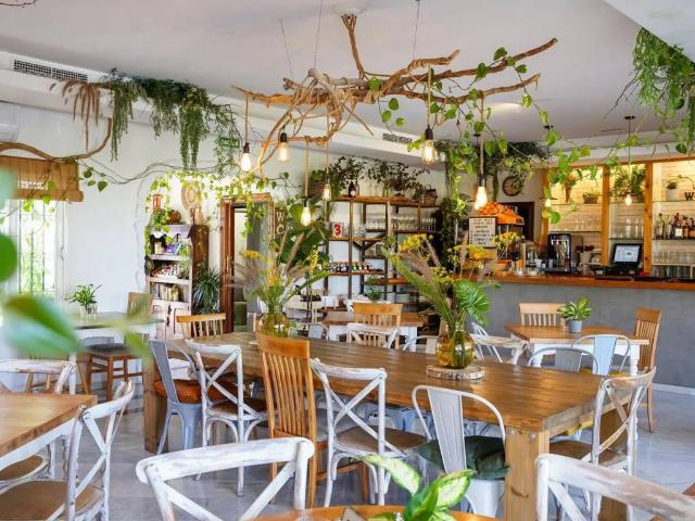 Local Comercial en alquiler en Estepona, Málaga