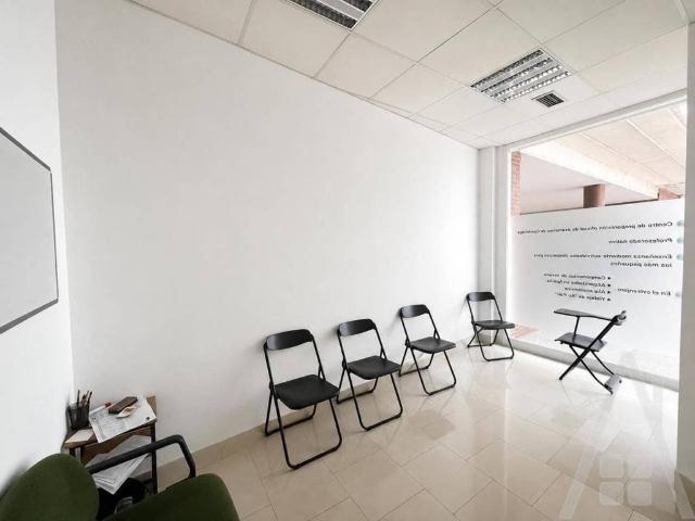 Local Comercial en alquiler en Etxebarri, Guipúzcoa