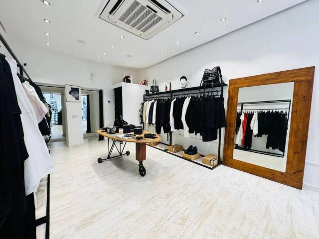 Local Comercial en alquiler en Figueres, Girona