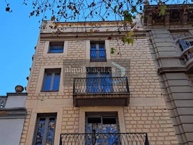 Local Comercial en alquiler en Figueres
