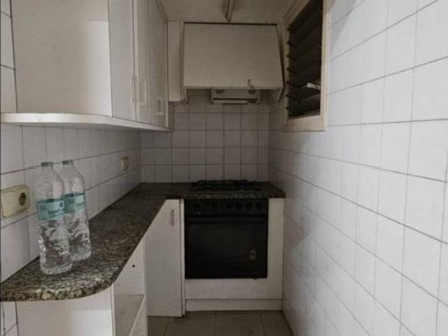 Local Comercial en alquiler en Figueres, Girona