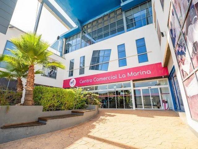 Local Comercial en alquiler en la Cala de Finestrat, la Marina Baixa