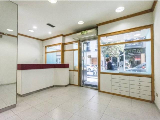 Local Comercial en alquiler en El Carmen, Gijón