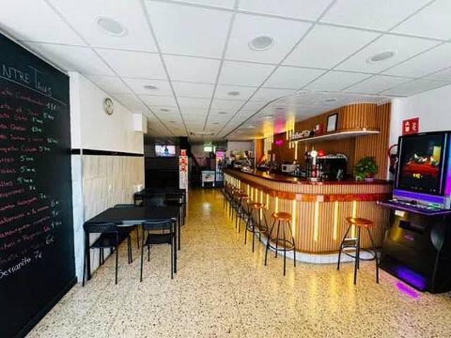 Local Comercial en alquiler en Germans Sàbat, Gironès