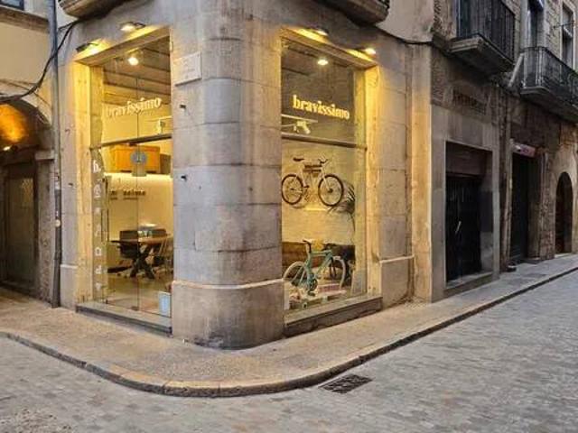 Local Comercial en alquiler en Barri Vell, Gironès