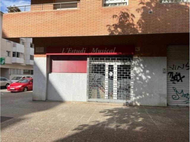 Local Comercial en alquiler en Eixample, Gironès
