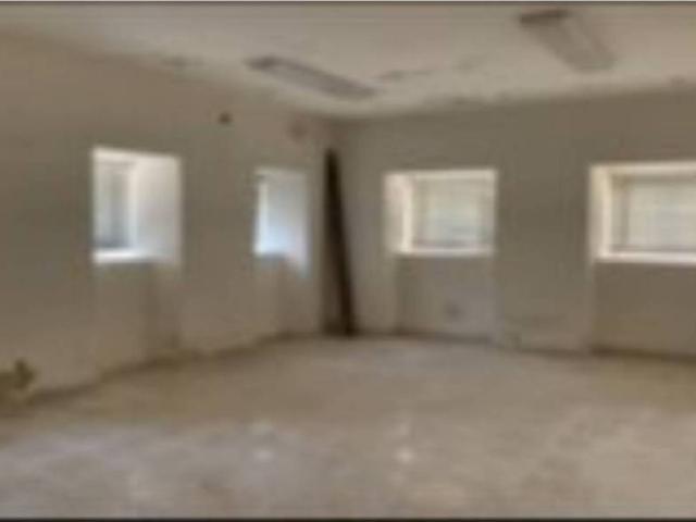 Local Comercial en venta en Hinojosa De Duero, Castilla y León