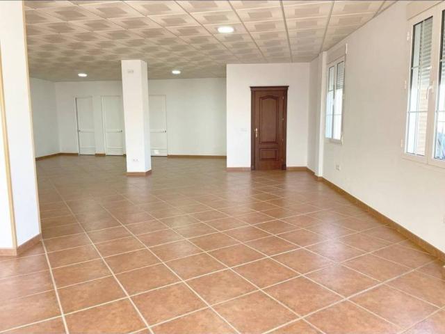 Local Comercial en alquiler en Antequera, Andalucía