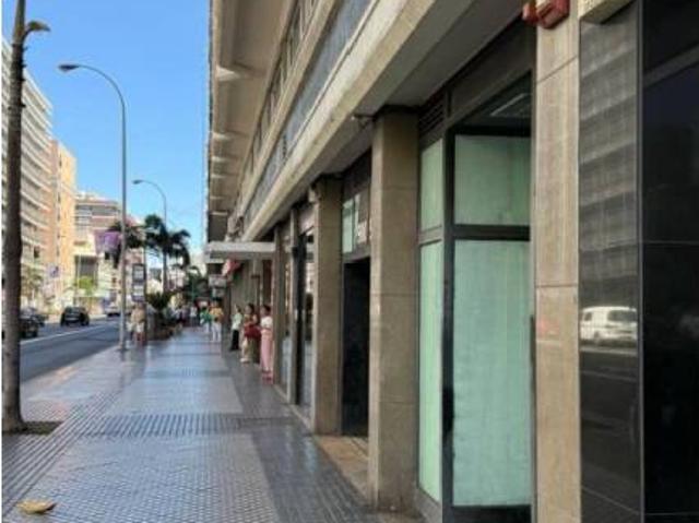 Local Comercial en alquiler en Triana, Gran Canaria