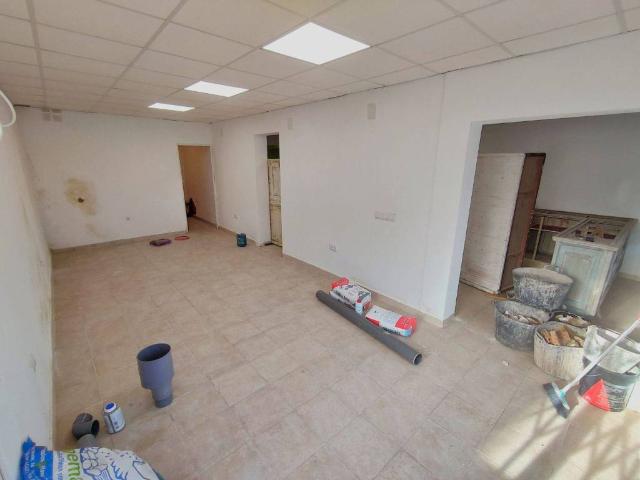 Local Comercial en alquiler en Lebrija, Andalucía