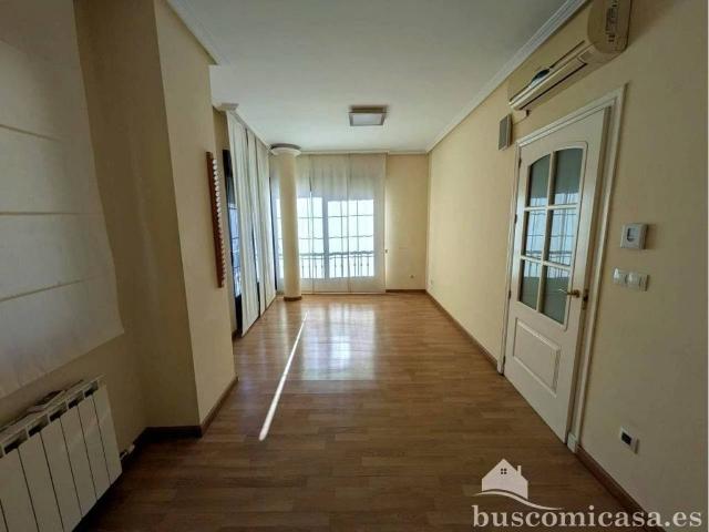 Local Comercial en alquiler en Linares, Andalucía