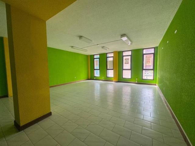 Local Comercial en alquiler en Los Corrales De Buelna, Cantabria