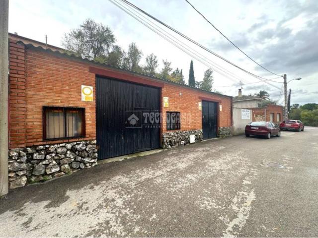 Local Comercial en alquiler en Los Santos De La Humosa, Madrid