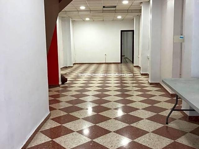 Local Comercial en alquiler en Lucena, Andalucía