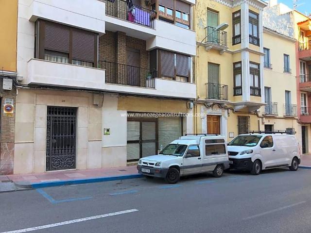 Local Comercial en alquiler en Lucena