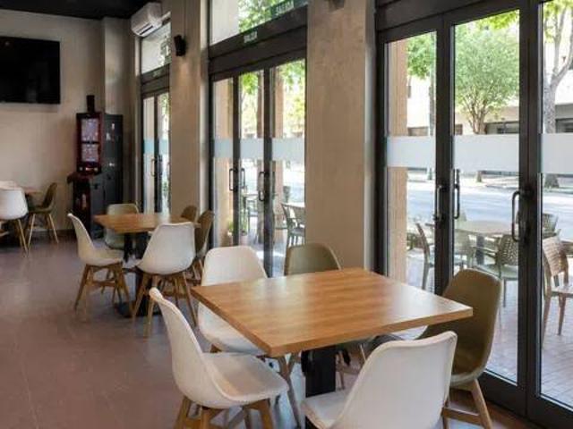 Local Comercial en alquiler en Puente de Vallecas, Madrid