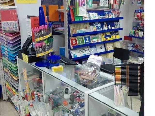 Local Comercial en alquiler en Puente de Vallecas, Madrid
