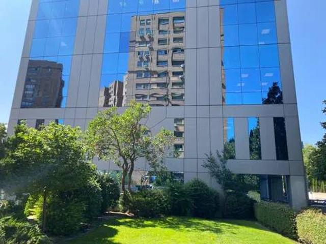 Local Comercial en alquiler en Castilla, Madrid