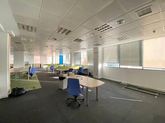 Local Comercial en alquiler en Castilla, Madrid
