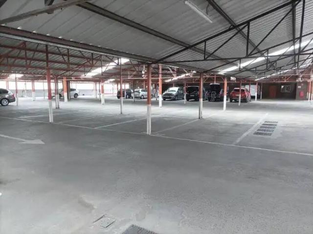 Local Comercial en alquiler en Puente de Vallecas, Madrid