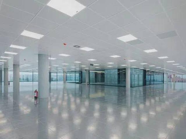 Local Comercial en alquiler en Rejas, Madrid
